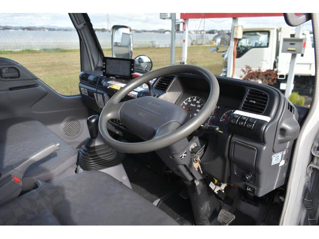 2007 Isuzu Elf – thumbnail 4