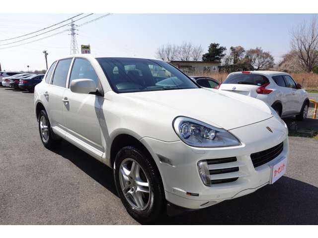 2010 Porsche Cayenne – thumbnail 3