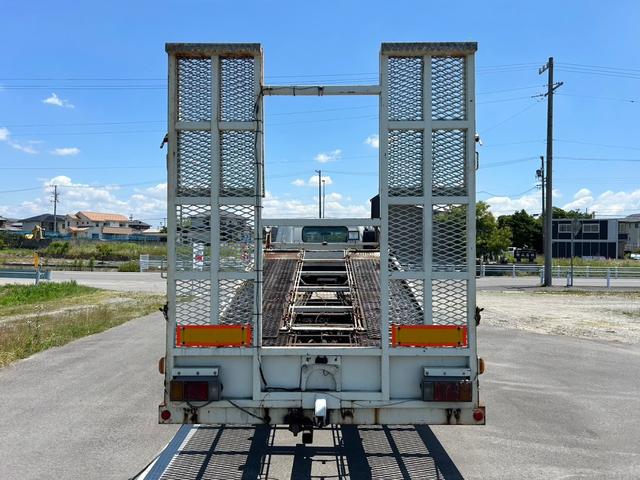 2004 Isuzu Elf – thumbnail 3