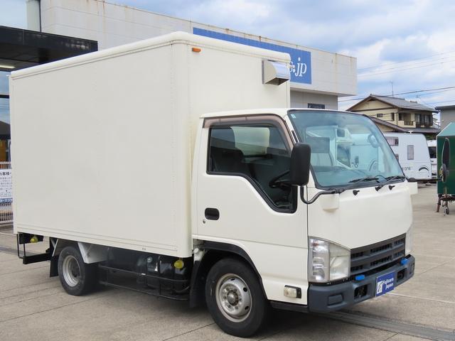 2011 Isuzu Elf – thumbnail 4