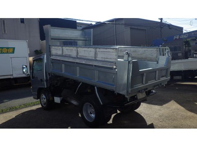 2004 Isuzu Elf – thumbnail 4