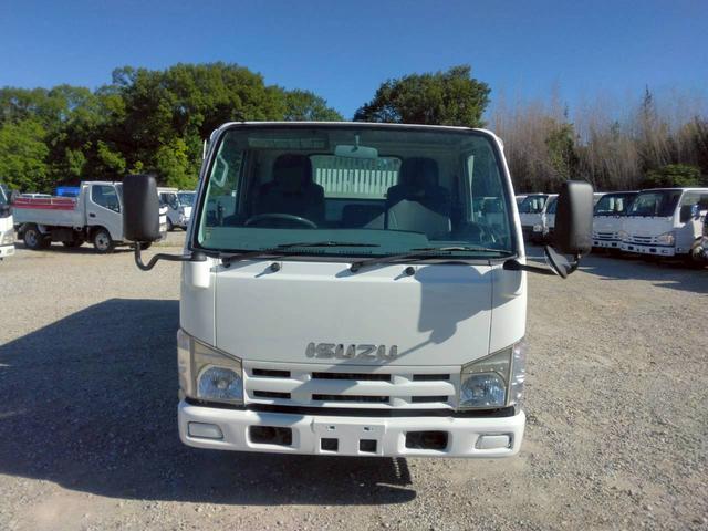 2009 Isuzu Elf – thumbnail 3