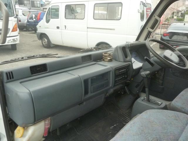 2001 Isuzu Elf – thumbnail 3