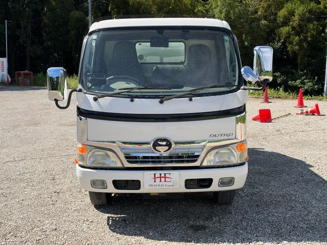 2011 Hino Dutro – thumbnail 2