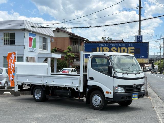2011 Hino Dutro – thumbnail 2