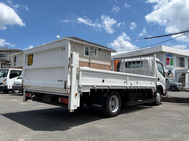 2011 Hino Dutro – thumbnail 4