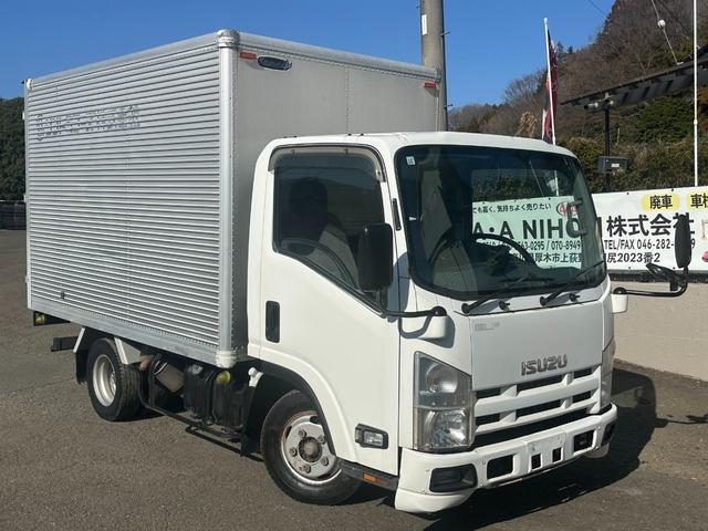 2008 Isuzu Elf – thumbnail 3