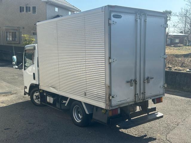 2008 Isuzu Elf – thumbnail 4