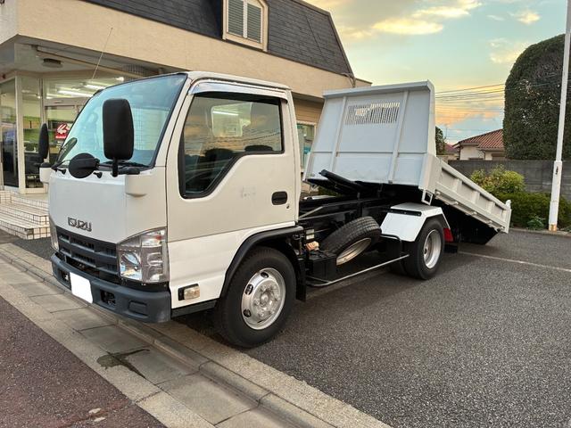 2010 Isuzu Elf