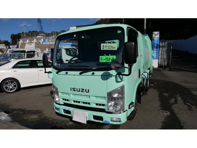2011 Isuzu Elf