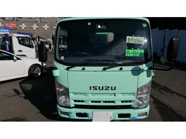 2011 Isuzu Elf – thumbnail 2