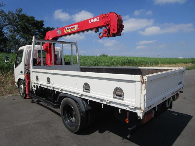 2010 Hino Dutro – thumbnail 3