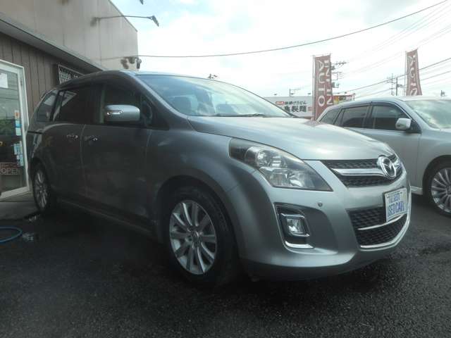 2011 Mazda MPV – thumbnail 2