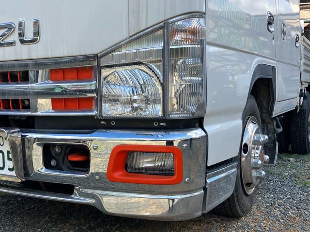 2007 Isuzu Elf – thumbnail 4