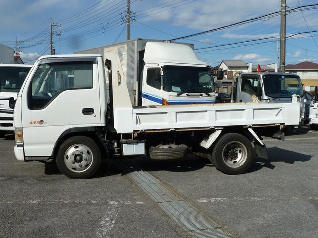 2004 Isuzu Elf – thumbnail 4