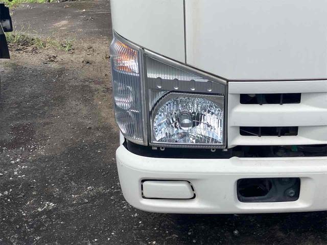 2007 Isuzu Elf – thumbnail 4
