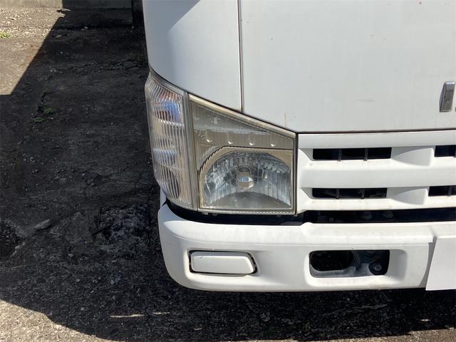 2007 Isuzu Elf – thumbnail 4