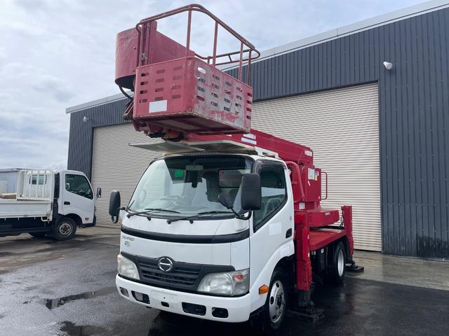 2010 Hino Dutro