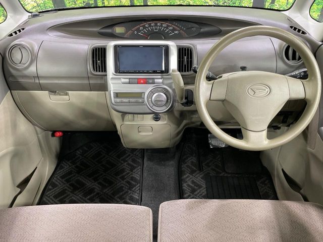 2011 Daihatsu Tanto – thumbnail 2