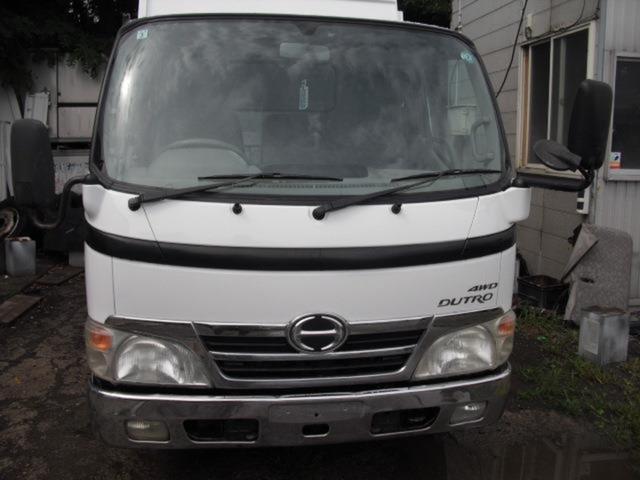 2009 Hino Dutro – thumbnail 2