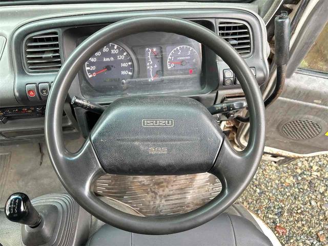 2002 Isuzu Elf – thumbnail 3