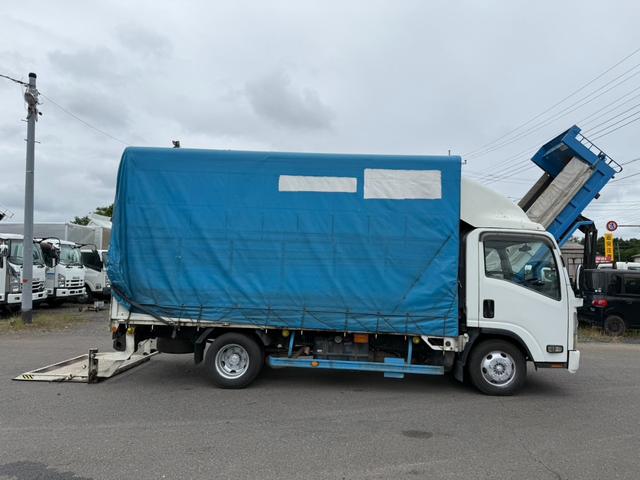 2009 Isuzu Elf – thumbnail 2