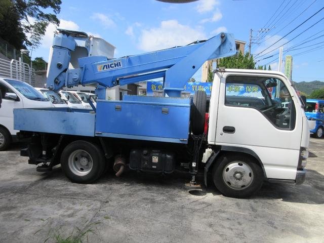 2007 Isuzu Elf – thumbnail 4