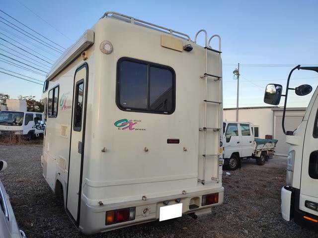 1996 Isuzu Elf – thumbnail 3