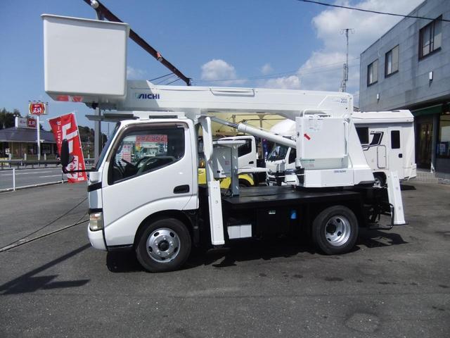 2005 Hino Dutro – thumbnail 3