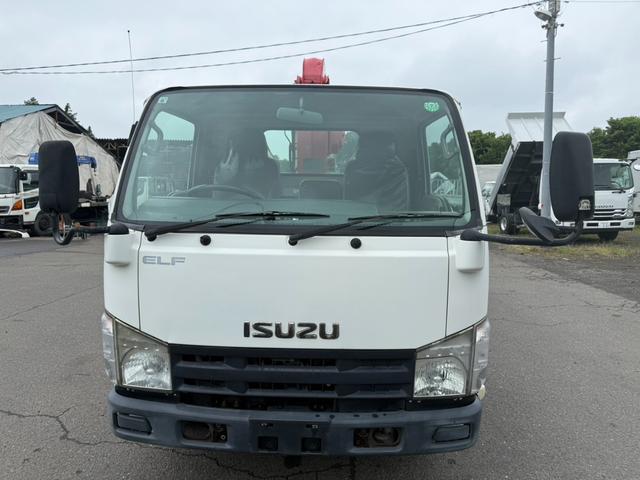 2011 Isuzu Elf – thumbnail 2