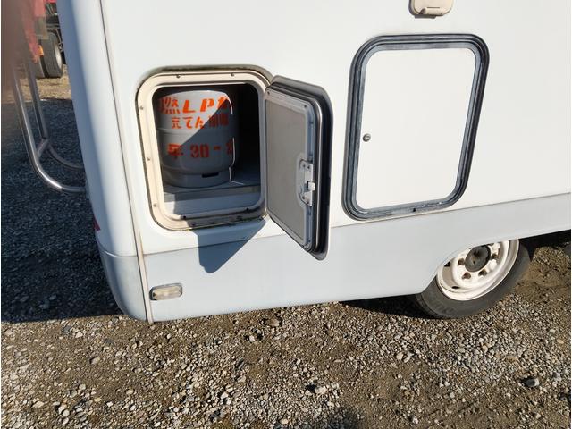 1997 Isuzu Elf – thumbnail 3