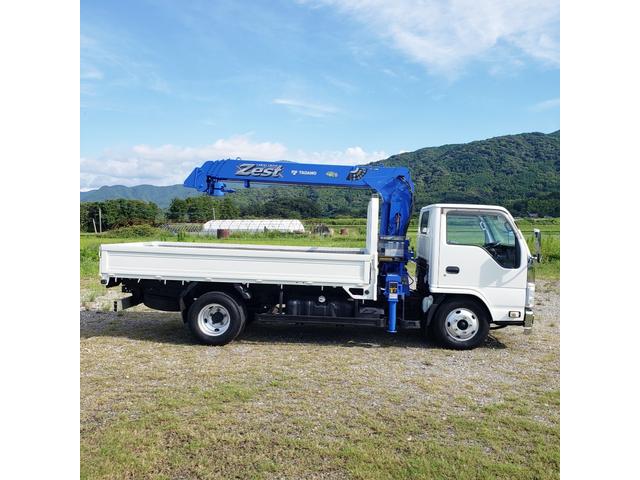 2010 Isuzu Elf – thumbnail 4