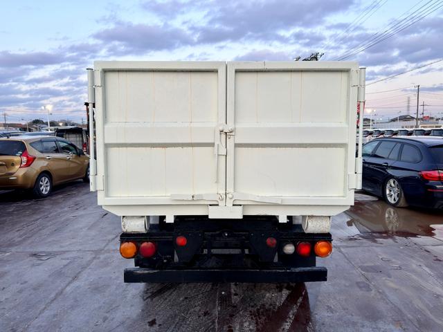 2006 Mitsubishi Fuso Canter – thumbnail 3