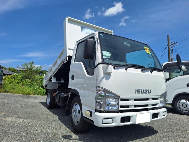 2010 Isuzu Elf – thumbnail 3