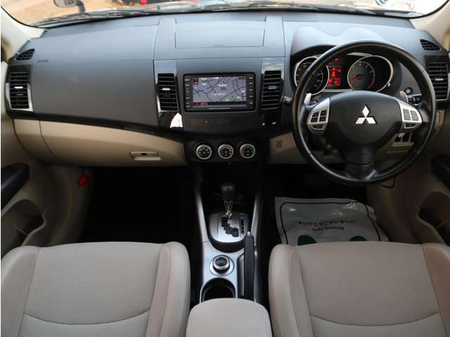 2007 Mitsubishi Outlander – thumbnail 4