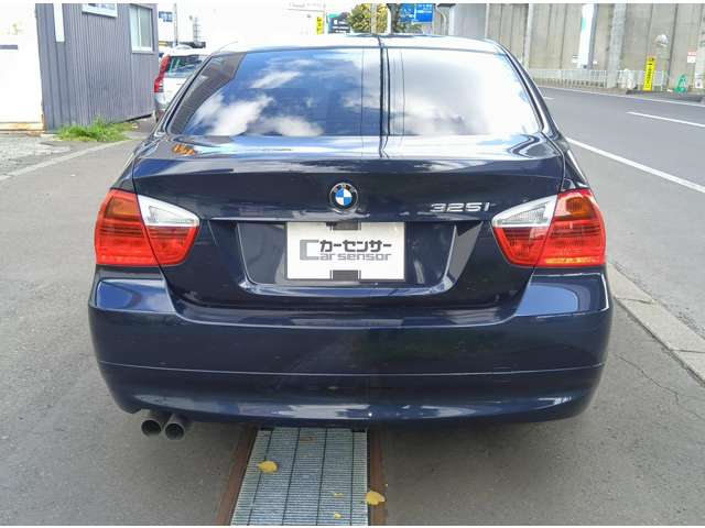 2005 BMW 3 Series – thumbnail 3