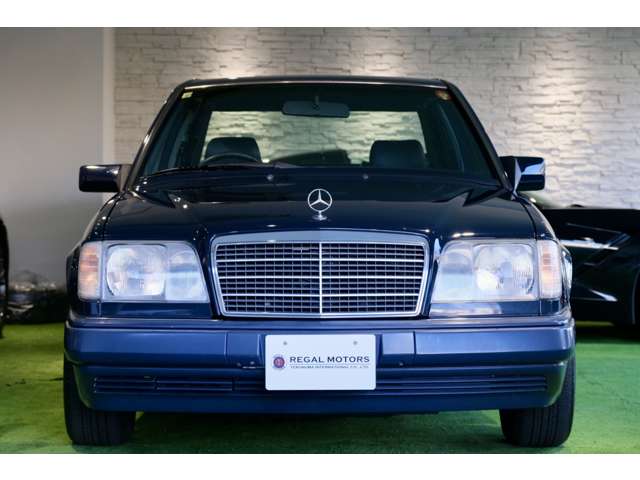 1993 Mercedes-Benz E-Class – thumbnail 3