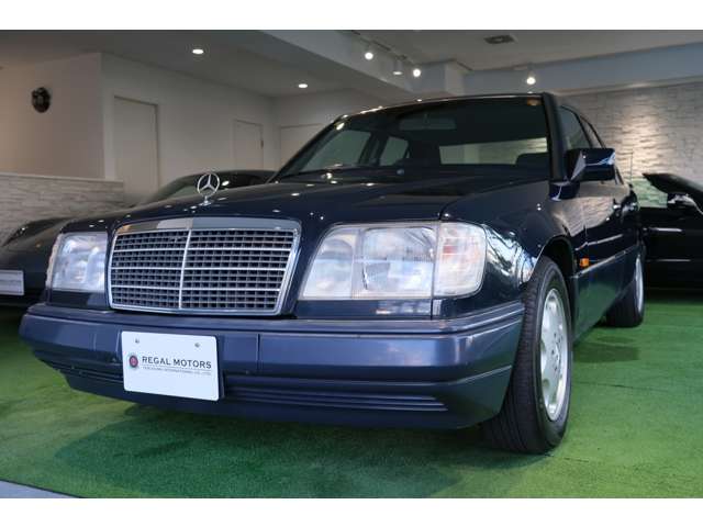 1993 Mercedes-Benz E-Class – thumbnail 4