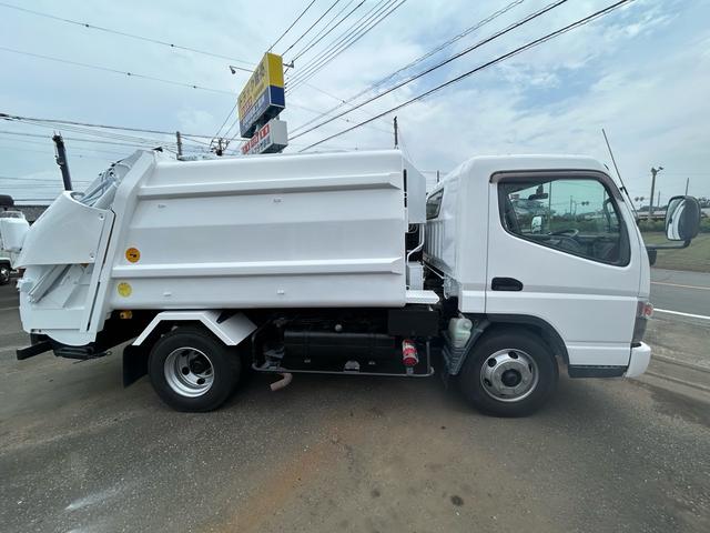 2010 Mitsubishi Fuso Canter – thumbnail 4