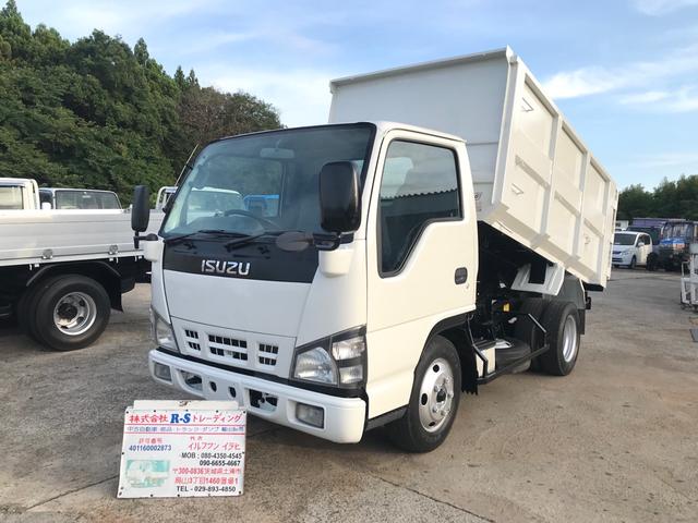 2004 Isuzu Elf
