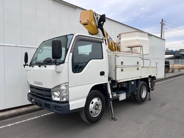 2008 Isuzu Elf