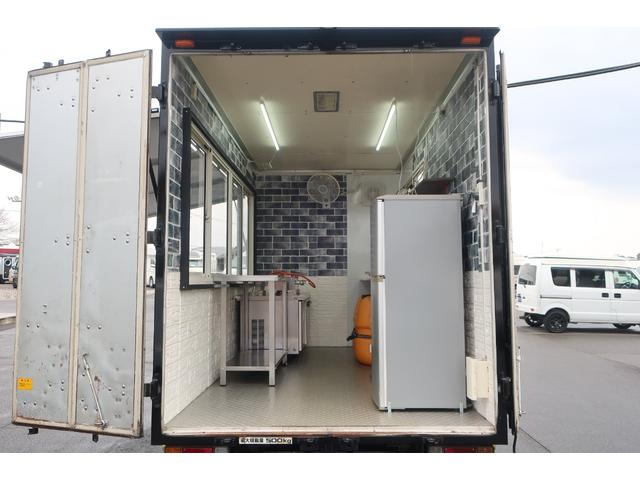 2008 Isuzu Elf – thumbnail 2