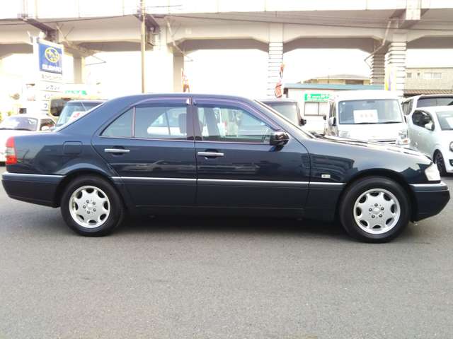 1996 Mercedes-Benz C-Class – thumbnail 3