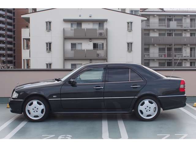 1995 Mercedes-Benz C-Class – thumbnail 4