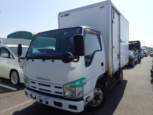 2010 Isuzu Elf – thumbnail 4