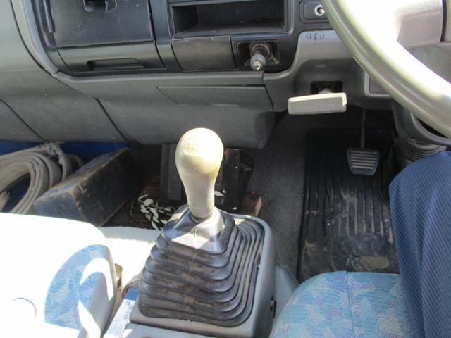 2001 Mitsubishi Fuso Canter – thumbnail 3
