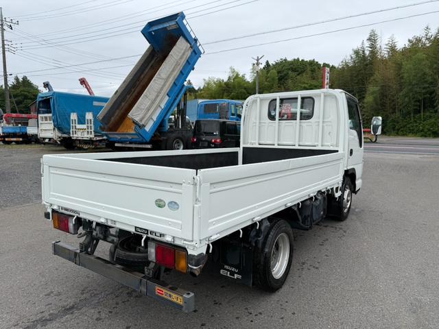 2007 Isuzu Elf – thumbnail 4