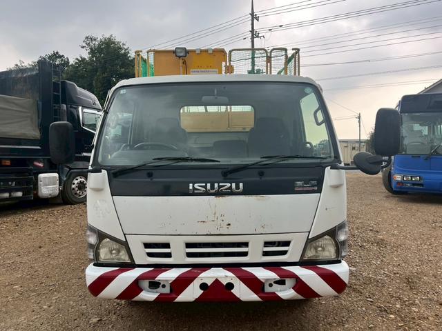 2005 Isuzu Elf – thumbnail 2