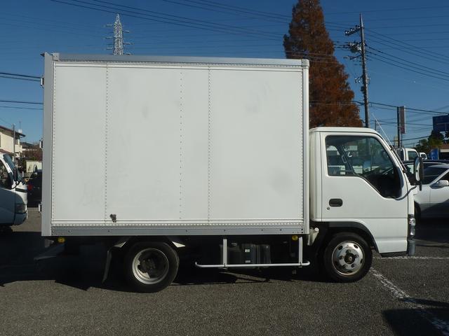 2005 Isuzu Elf – thumbnail 4
