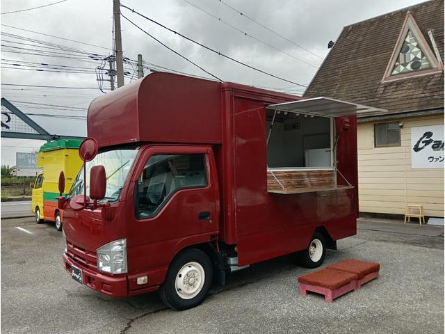2011 Isuzu Elf